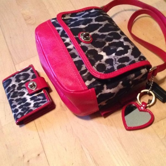Coach Handbags - Brand new coach animal print bag and wallet