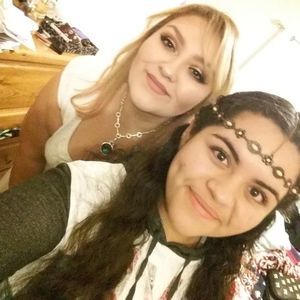 Meet your Posher, Crystal