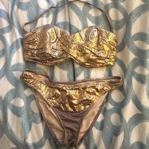 ☀️ BNWT - Gold Twist front Bandeau Bikini ☀️