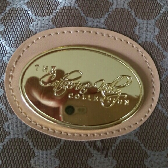 Classic tannish purse - Picture 2 of 4