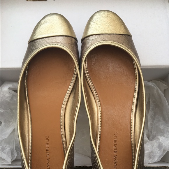 Banana Republic Scotty Gold Ballet Flats - Picture 3 of 3