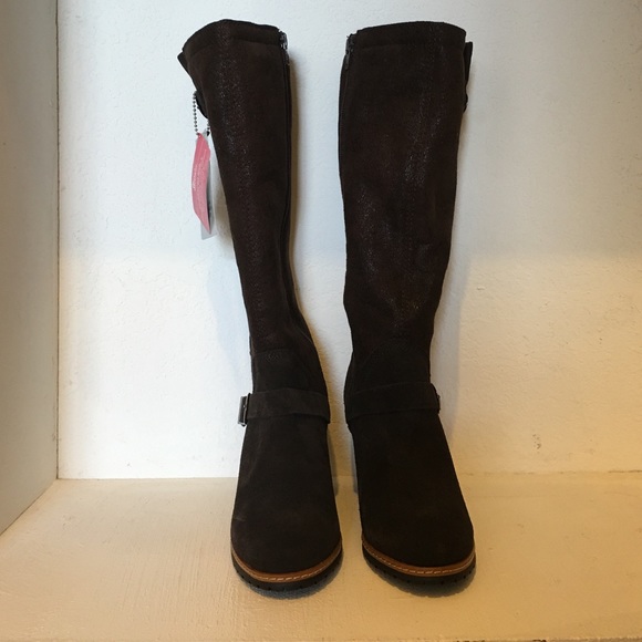 skechers suede wedge boots