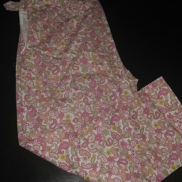 Colorful paisley/flowered printed Capri pants