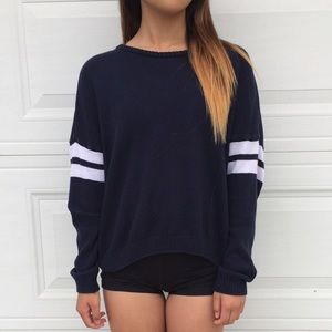 Brandy Melville 2 Striped Sleeves sweater