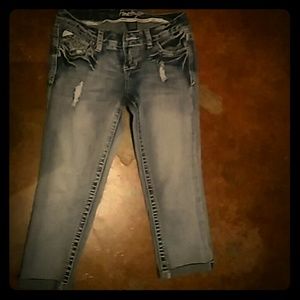 Junior size 1 amethyst capris