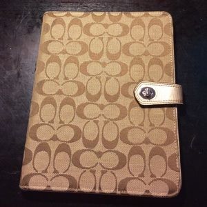 💝 Vintage COACH iPad Case