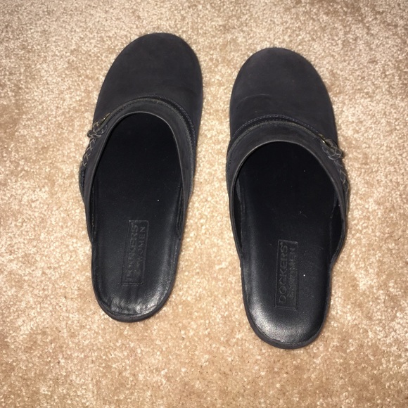 Clogs