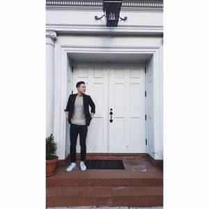 Meet your Posher, Joshua