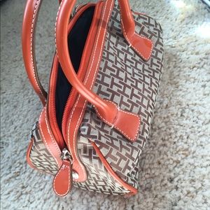 Tommy Hilfiger 12" Handbag