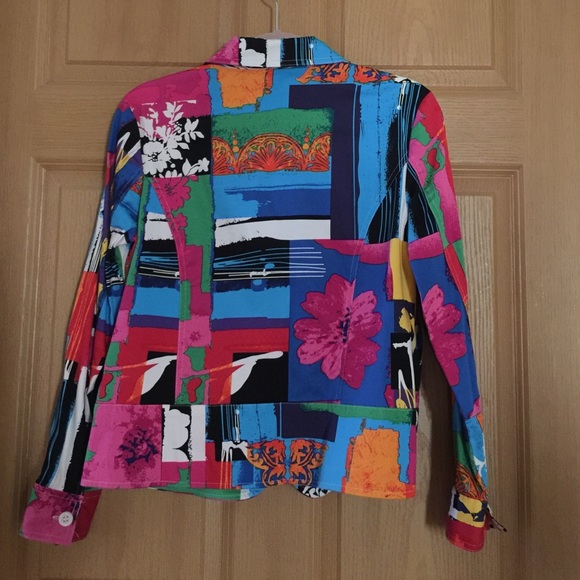 Floral pattern jacket - Picture 2 of 3