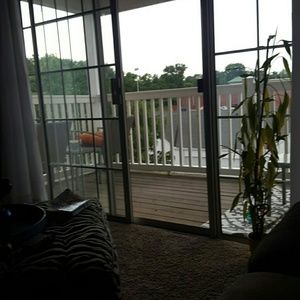 Meet your Posher, Veronica