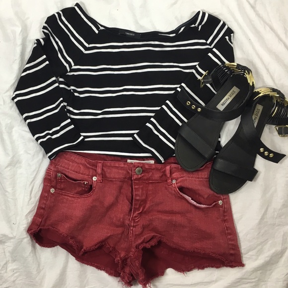 NWOT Black & White Crop Top