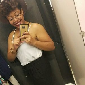 Meet your Posher, Leigh-ann