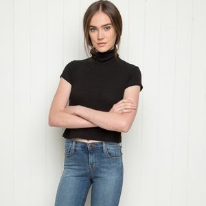 BNWOT brandy Melville turtleneck shirt