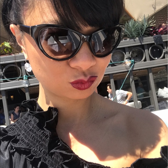 I'm Charmaine a/k/a @littlegirl_big closet on IG! - Picture 5 of 6