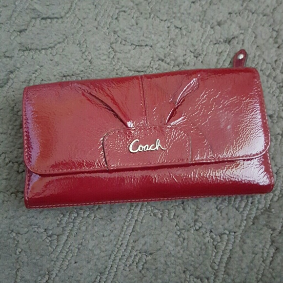 Like new COACH wallet! Gorgeous glossy deeper red!