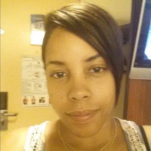 Meet your Posher, Akelia