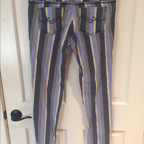 *SALE* ALMOST FAMOUS skinny patterned pants - Picture 2 of 2