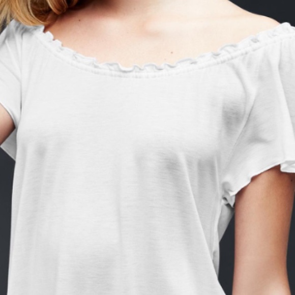 White gap 💜price drop 💜 - Picture 2 of 3