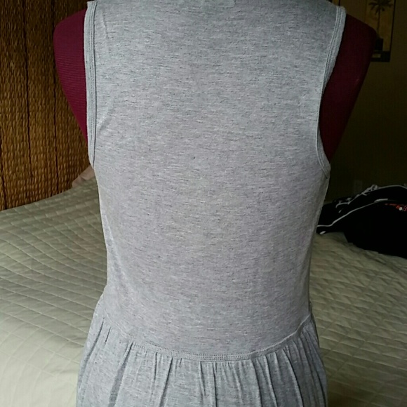 DRESS W/ DETAILED RUFFLES - Picture 2 of 3