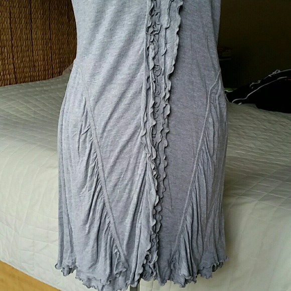 DRESS W/ DETAILED RUFFLES - Picture 3 of 3