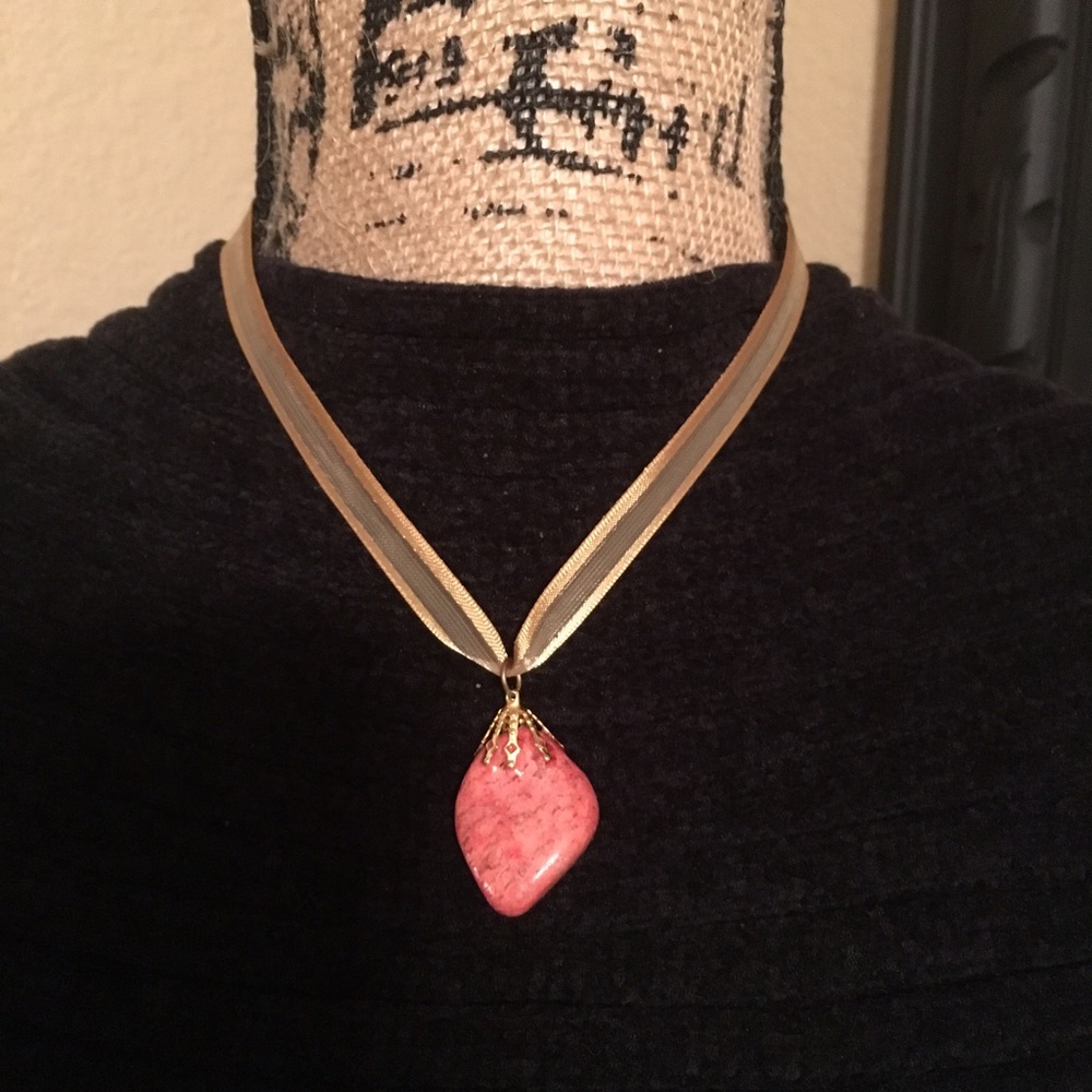 ✨Rock Pendant✨