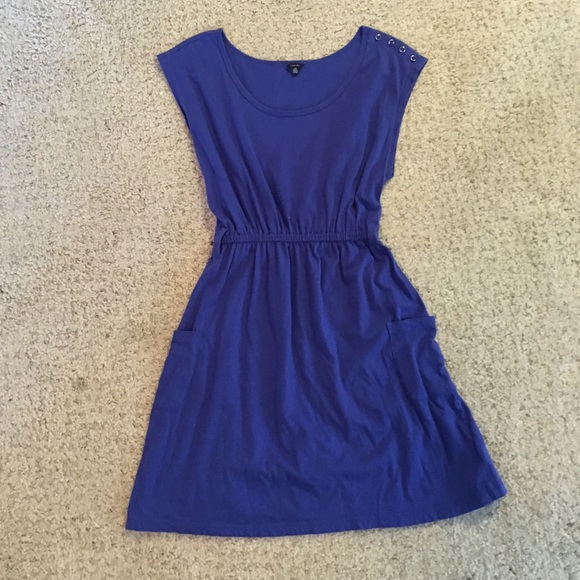Casual blue dress