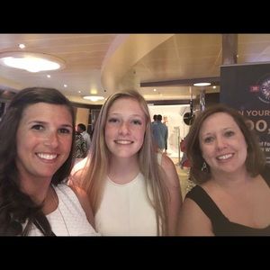 Meet your Posher, Haleigh