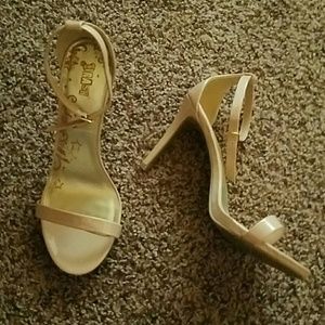 Cute simple beige heels!