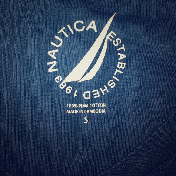 Nautica v-neck top