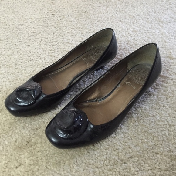Clarks black flats