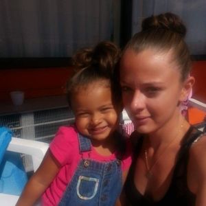 Meet your Posher, Sharon