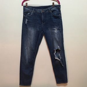 Boyfriend busted knew jeans