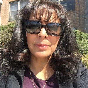 Meet your Posher, Zoraida