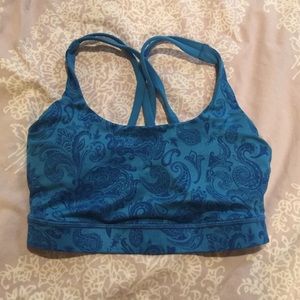 Cross back lulu sports bra