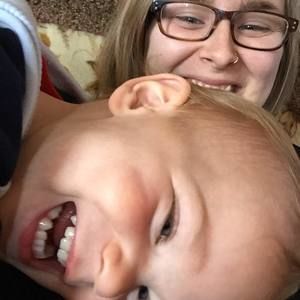 Meet your Posher, Caris