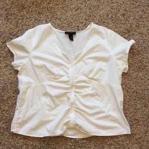Short sleeve blouse size 22/24