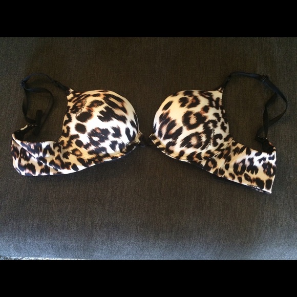 Victoria secret bombshell plunge bra