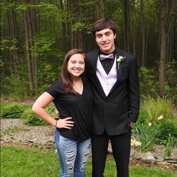 Meet your Posher, Jessica - Picture 1 of 1