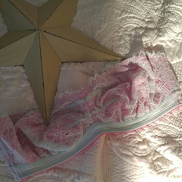 Cosmopolitan Other - Cosmopolitan bralette