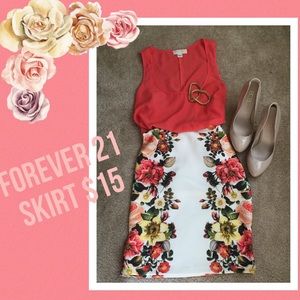 SOLD 🆕Forever 21 Skirt