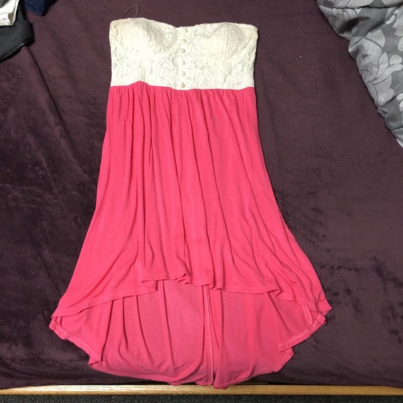 Strap less dress