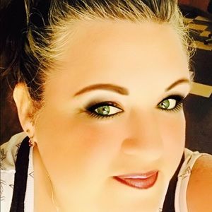 Meet your Posher, Becky