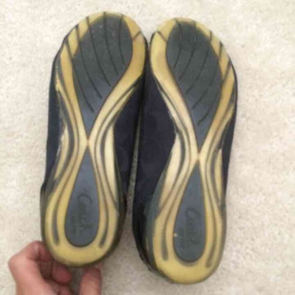 Coach - Picture 4 of 4