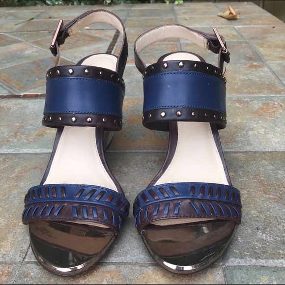 Vince Camuto Signature Wedges - Picture 1 of 3