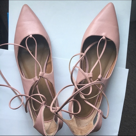 Pale pink lace up flats w/ low heel