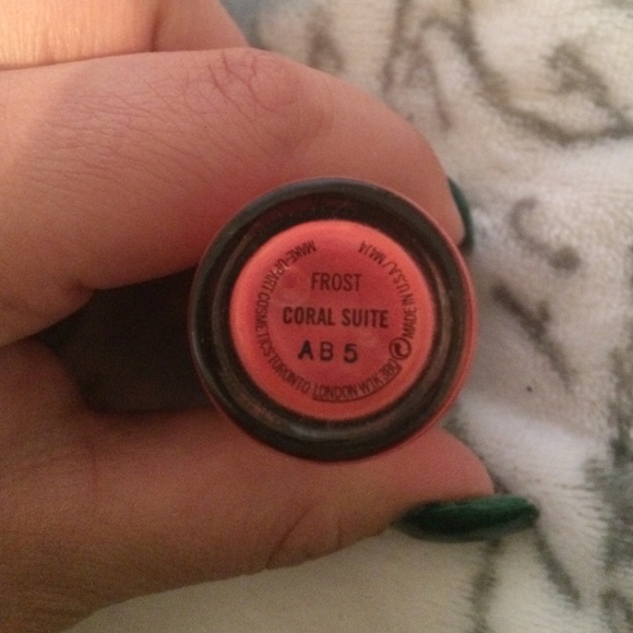 SOLD SALE✨Mac nail lacquer bundle ❤️ - Picture 4 of 4