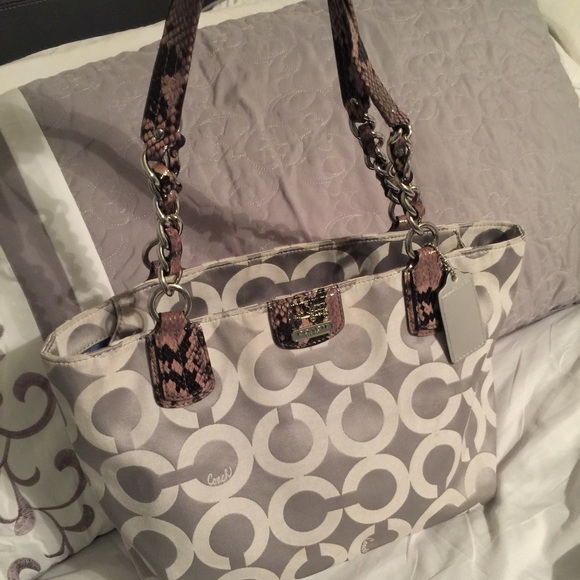 Coach tote ❌SOLD❌