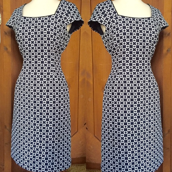 NICE Tailored Navy/White Cap Sleeve Dress