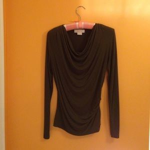 Michael Kors side gathered long sleeve olive top.